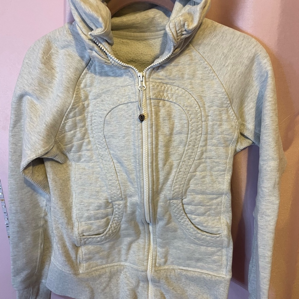lululemon grey funnel neck scuba size 4